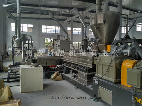 薄膜造粒機(jī)快速的迎來了全新的發(fā)展時代